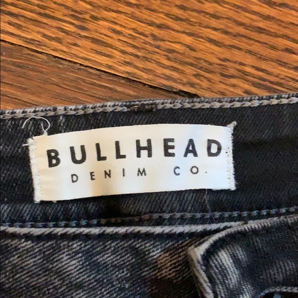 Shorts - Picture 4 of 4